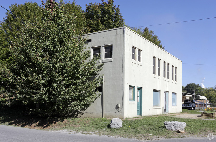 9005 Hiwassee St, Charleston, TN for lease - Building Photo - Image 3 of 20