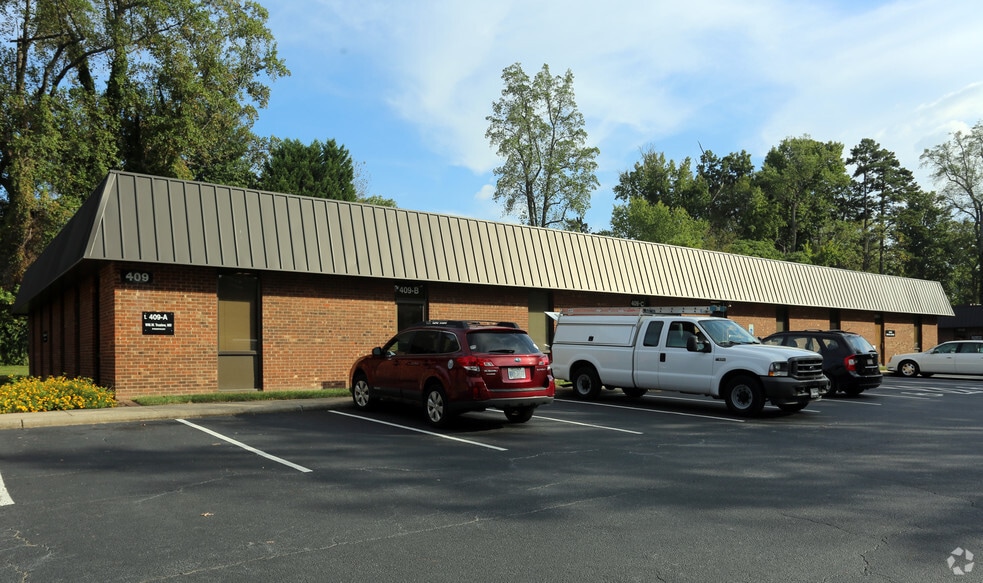409 Parkway Ave, Greensboro, NC for lease - Building Photo - Image 3 of 5