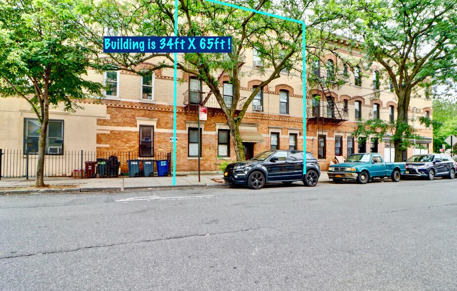 677 Grandview Ave, Ridgewood, NY for sale - Building Photo - Image 1 of 1