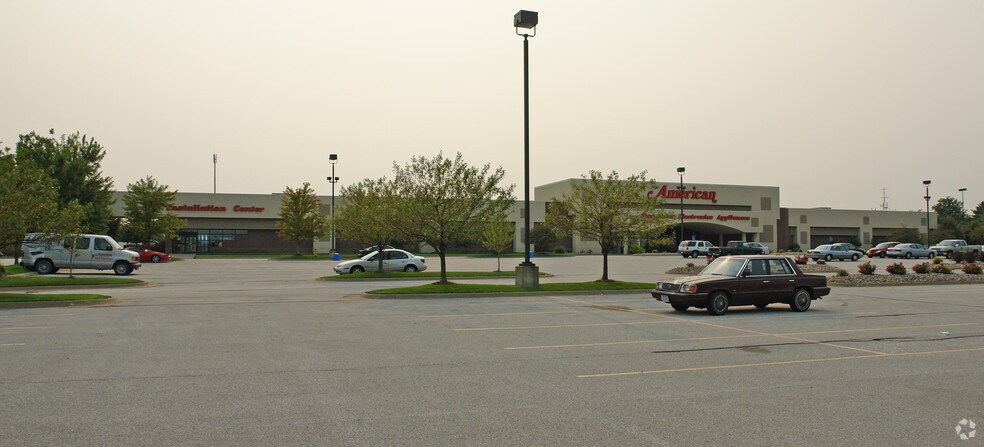 4800 Elmore Ave, Davenport, IA for sale - Primary Photo - Image 1 of 1