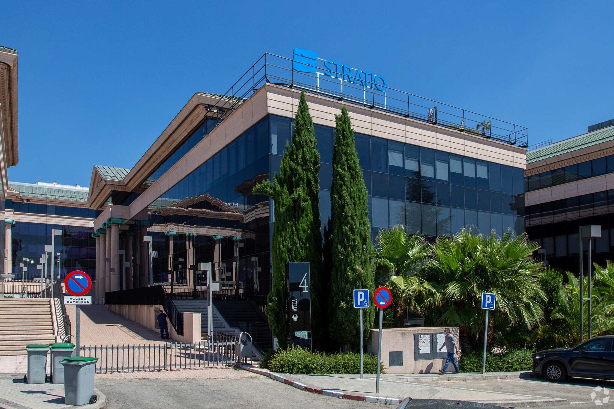 Vía Dos Castillas, 33, Pozuelo de Alarcón, Madrid for lease Primary Photo- Image 1 of 3