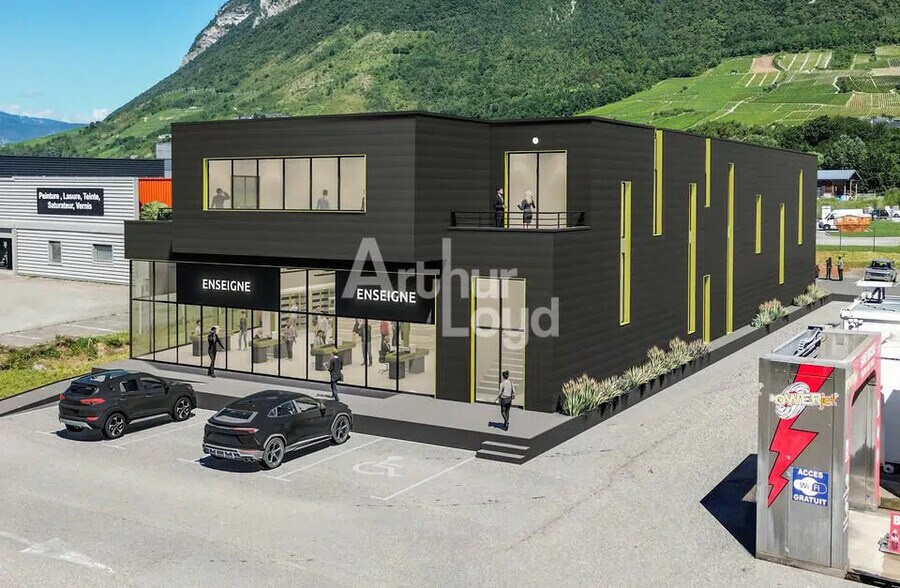 Retail in Arbin for lease - Building Photo - Image 2 of 4