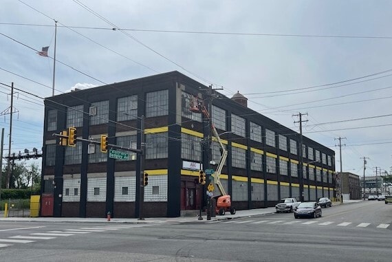 1850 E Sedgley Ave, Philadelphia, PA for lease - Building Photo - Image 2 of 7