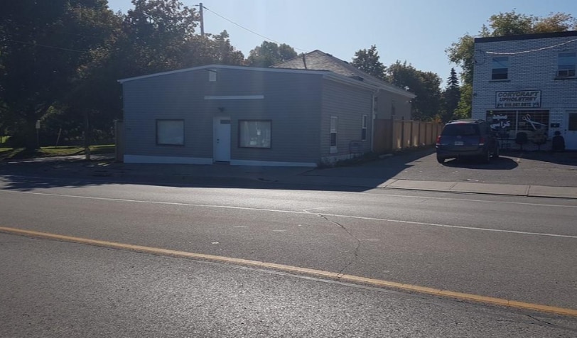 273 Thompson Rd, London, ON for sale - Building Photo - Image 1 of 1