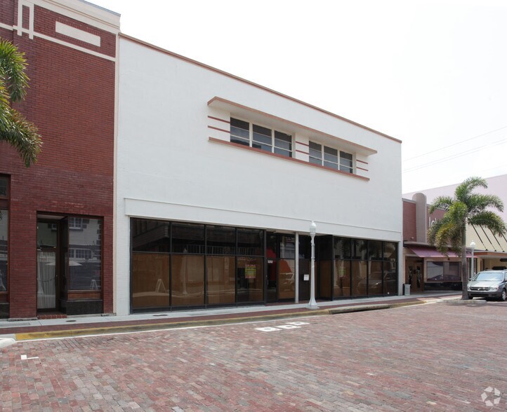 1525 Hendry St, Fort Myers, FL for lease - Building Photo - Image 1 of 11