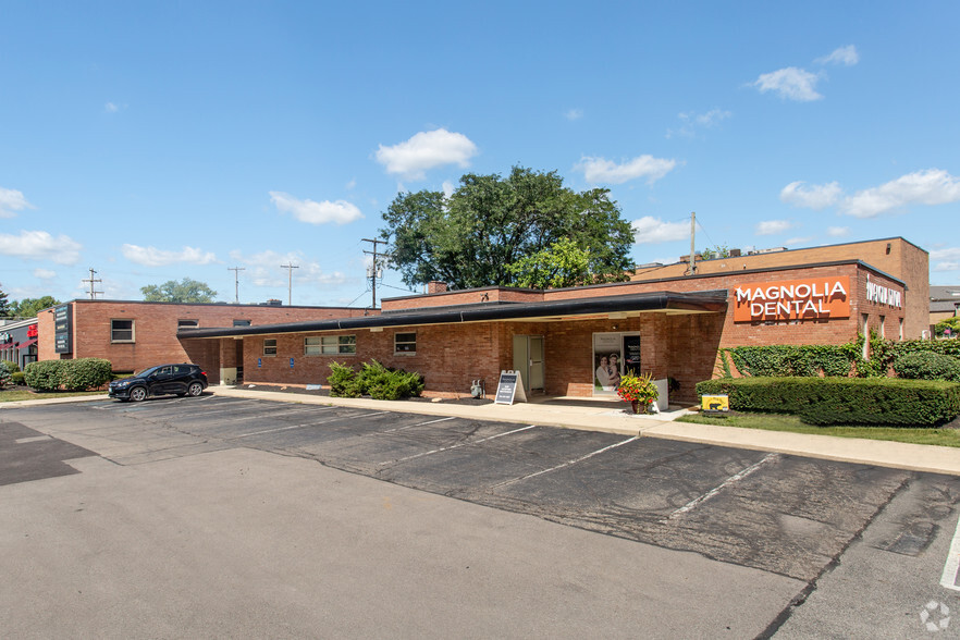 1840 Zollinger Rd, Upper Arlington, OH for lease - Building Photo - Image 1 of 18