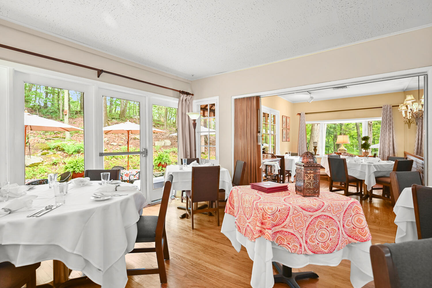 1292 Route 22, Brewster, NY 10509 The Arch Restaurant