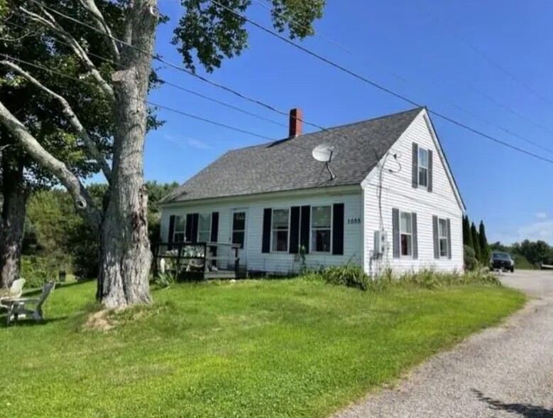 1055 Middle Rd, Warren, ME for sale - Primary Photo - Image 1 of 1