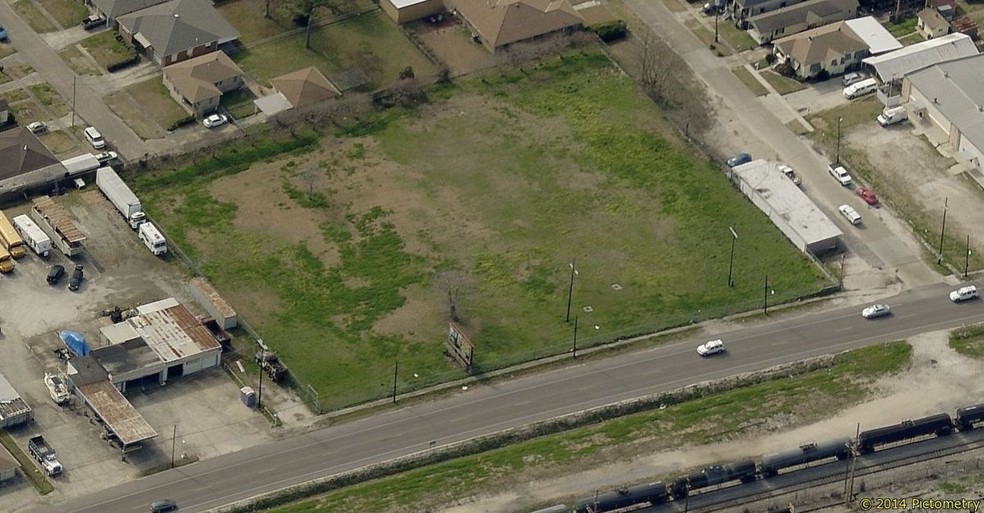 1900 Block 4th St, Harvey, LA for sale - Primary Photo - Image 1 of 1