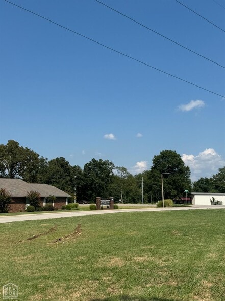 5201 Summer Pl, Jonesboro, AR for sale - Building Photo - Image 2 of 6