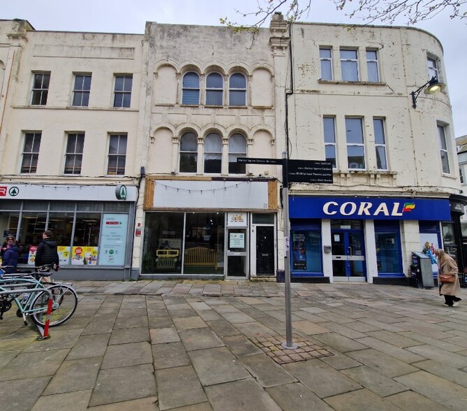 31 Kings Rd, St Leonards On Sea for sale - Building Photo - Image 1 of 3