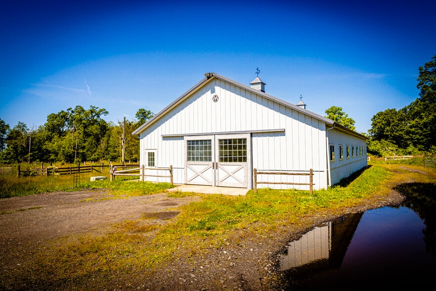 Prindle properties, Orange & West Haven portfolio of 3 properties for sale on LoopNet.com - Building Photo - Image 2 of 7