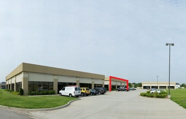 5177 Rosebud Ln, Newburgh, IN for lease - Building Photo - Image 1 of 3