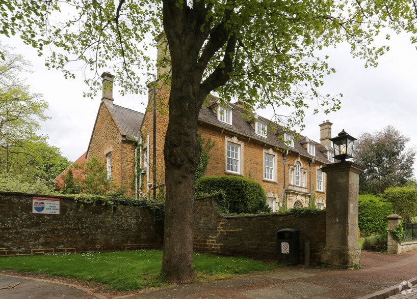 Squires Hill, Kettering for lease - Primary Photo - Image 1 of 3