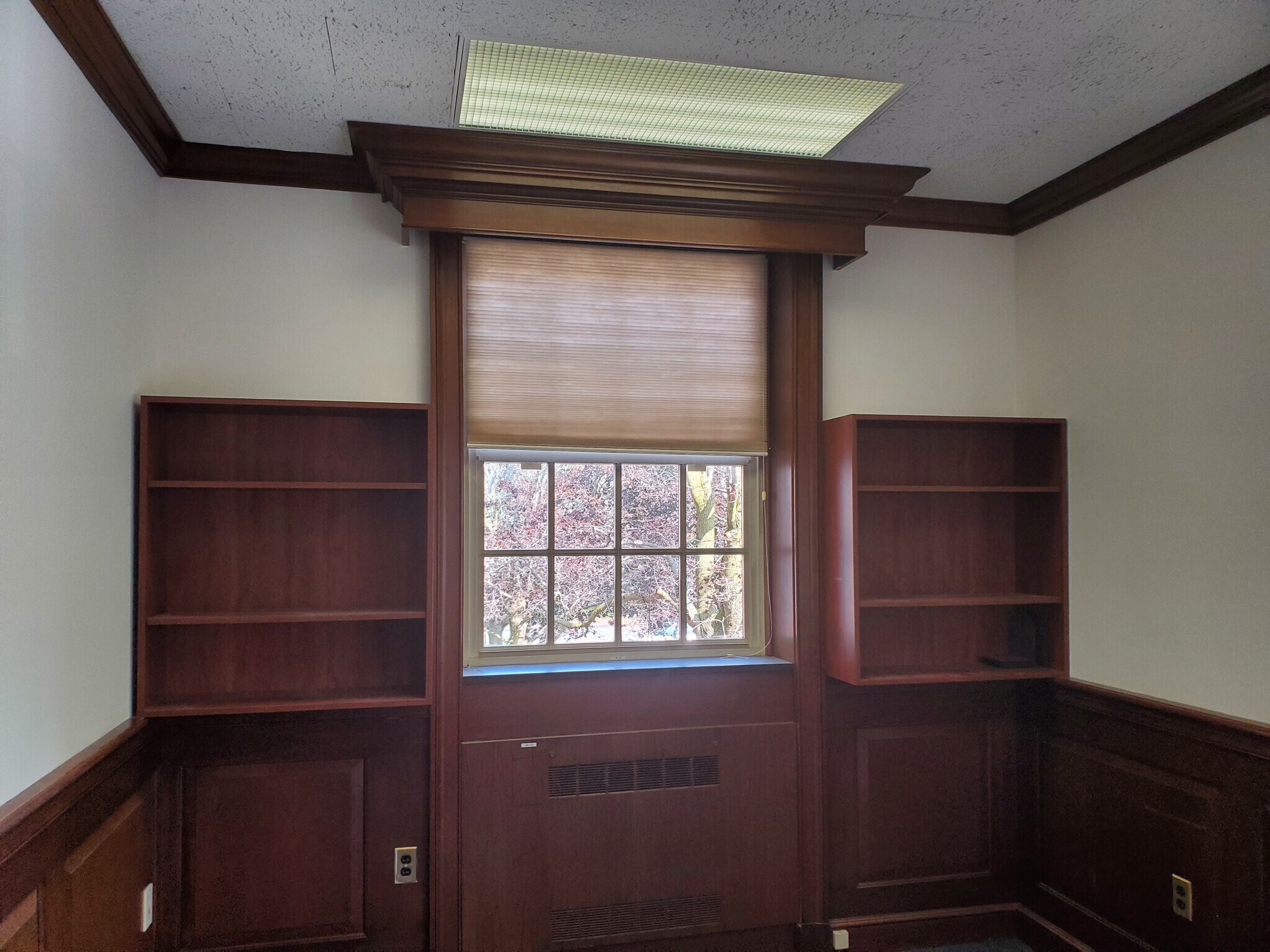 2100 Middle Country Rd, Centereach, NY for lease Interior Photo- Image 1 of 3