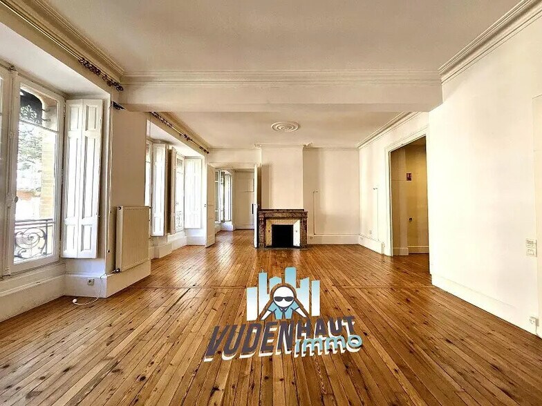 Office in Toulouse for lease - Interior Photo - Image 2 of 9