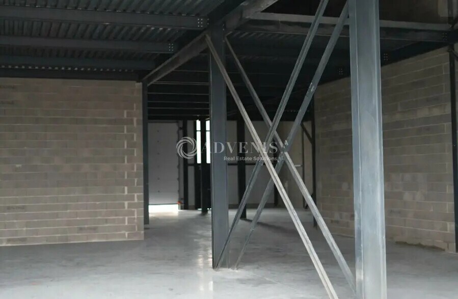 Flex in SAINT-GEORGES-D'ORQUES for sale - Interior Photo - Image 3 of 8