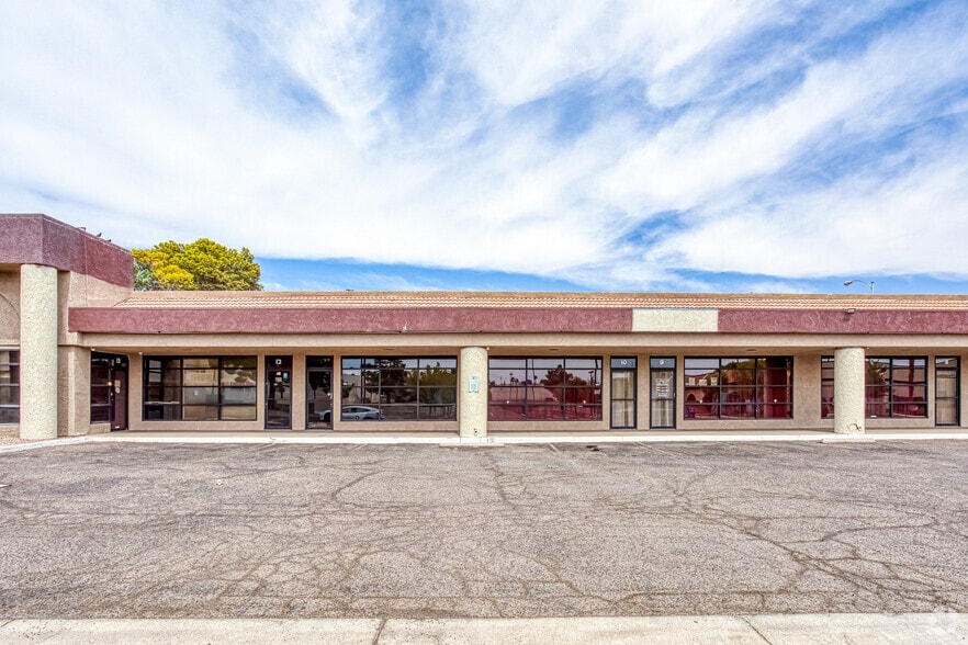 4795 S Sandhill Rd, Las Vegas, NV for sale - Building Photo - Image 2 of 3