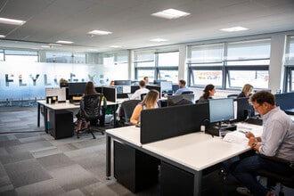 4 Meteor Way, Lee On The Solent for lease Interior Photo- Image 1 of 6