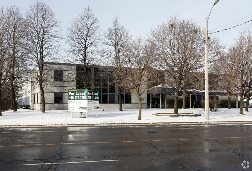 124 The East Mall, Toronto, ON for lease - Building Photo - Image 2 of 2