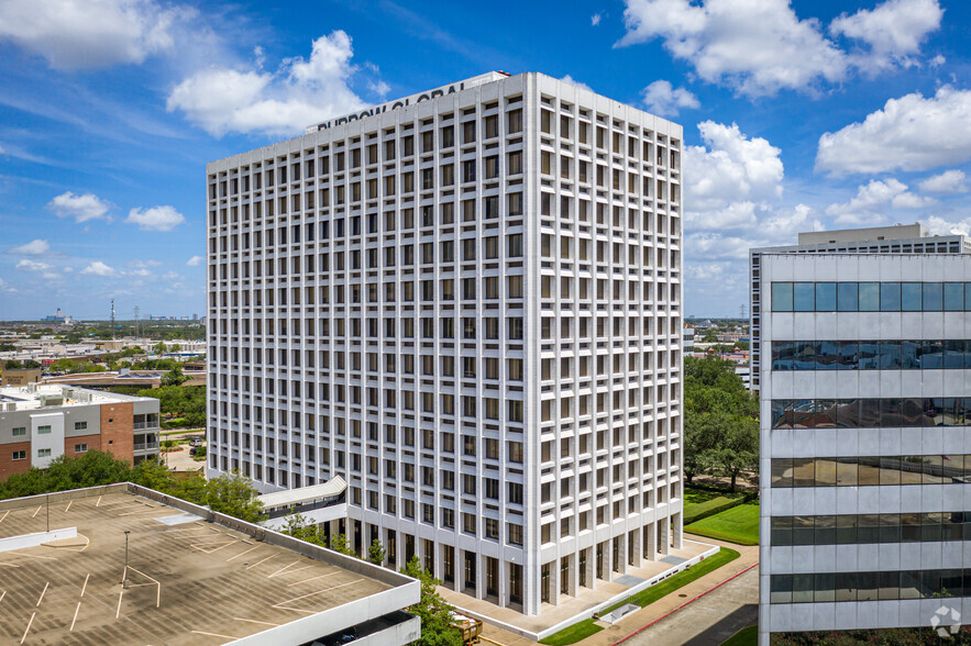 6200 Savoy Dr, Houston, TX for lease - Building Photo - Image 2 of 7