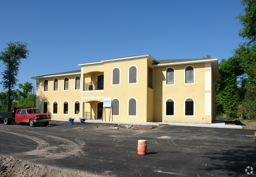 200 N John Young Pky, Kissimmee, FL for lease - Building Photo - Image 2 of 6