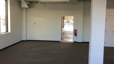 8684-8704 Virginia Meadows Dr, Manassas, VA for lease - Commercial Listing Video 