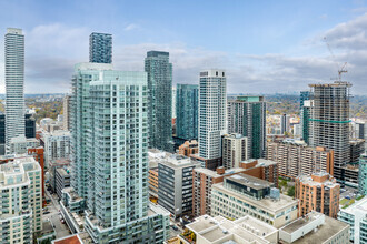 120 Eglinton Ave E, Toronto, ON - aerial  map view