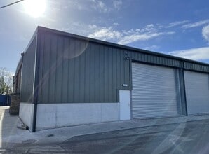 New Years Green Ln, Uxbridge for lease Building Photo- Image 1 of 1