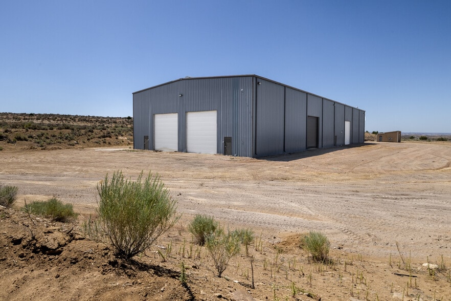 29282 Stanton Rd, Bonanza, UT for lease - Interior Photo - Image 3 of 10