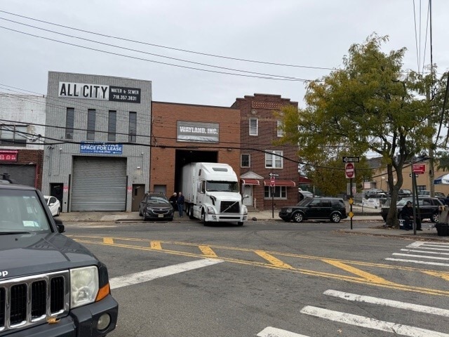 1511 Bassett Ave, Bronx, NY for lease - Building Photo - Image 1 of 7