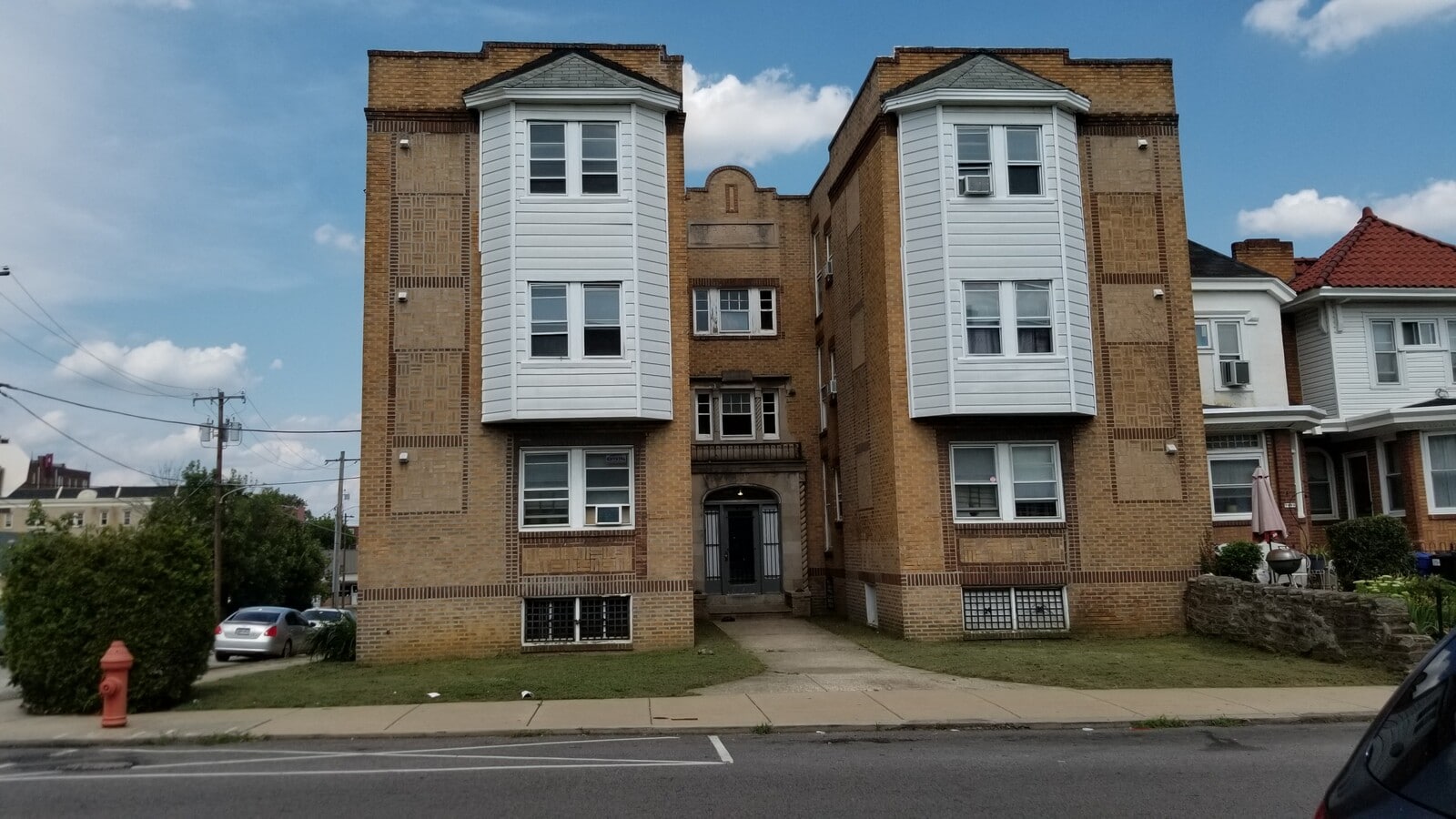 7095 Forrest Ave, Philadelphia, PA 19138