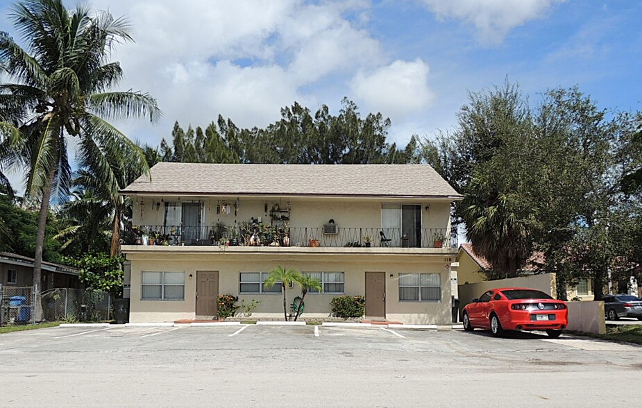 119 NW 43rd Ct, Fort Lauderdale, FL for sale - Building Photo - Image 1 of 21