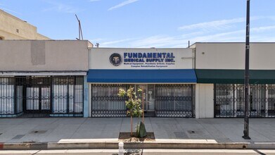 7114 Reseda Blvd, Reseda, CA for lease Building Photo- Image 1 of 27