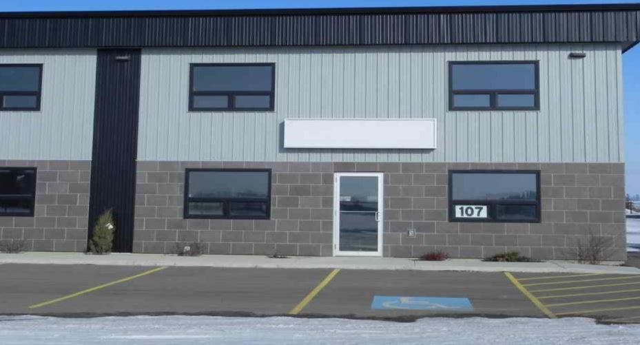 27211 12 Hwy, County, AB T4L 1N1 27211 12 Hwy, County, AB T4L 1N1