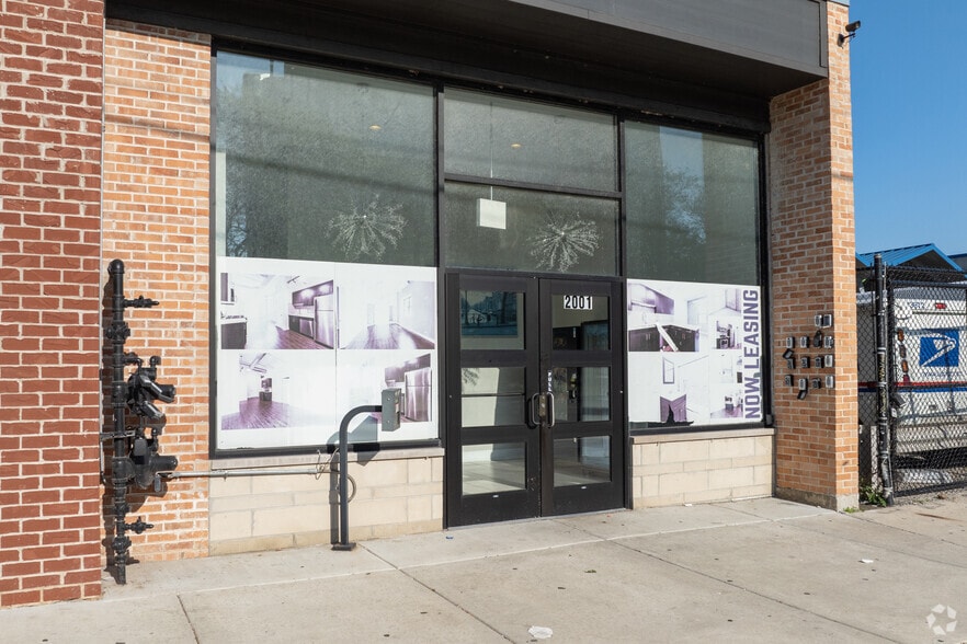 2000-2100 W State St, Geneva, IL for lease - Building Photo - Image 3 of 4