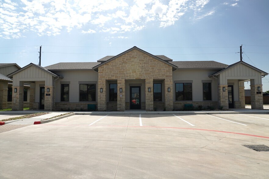 10242 Greenhouse Rd, Cypress, TX 77433