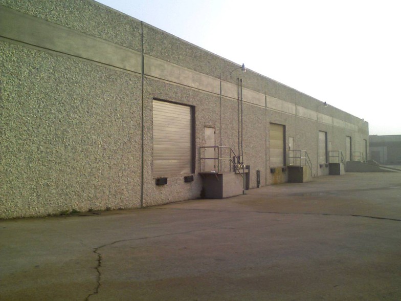 5200-5204 Airport Fwy, Haltom City, TX for lease - Building Photo - Image 3 of 25