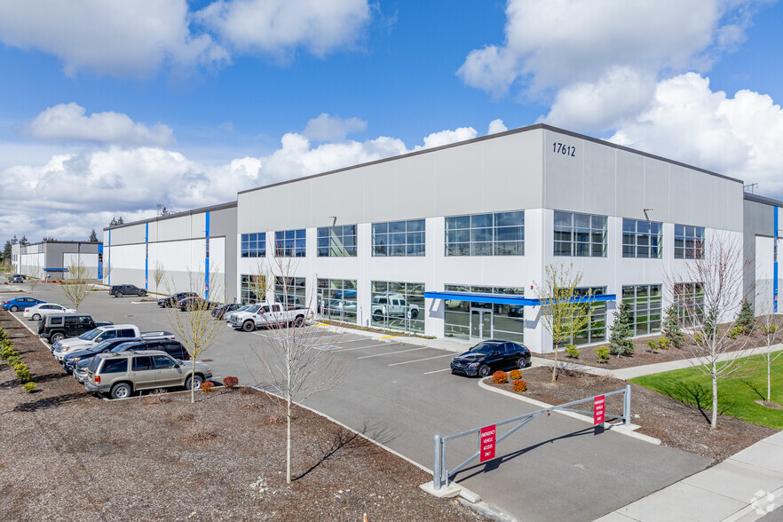 17612 E 50th Ave, Tacoma, WA for lease - Primary Photo - Image 1 of 7