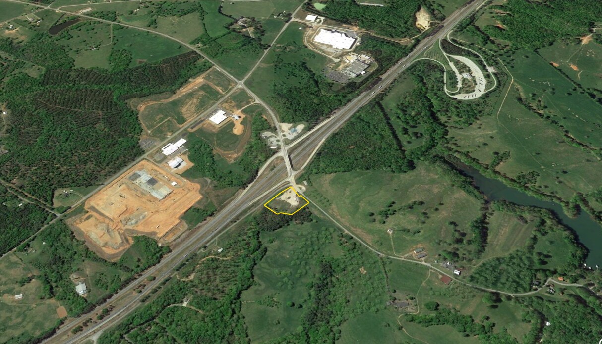 355 Whitworth Rd, Lavonia, GA 30553