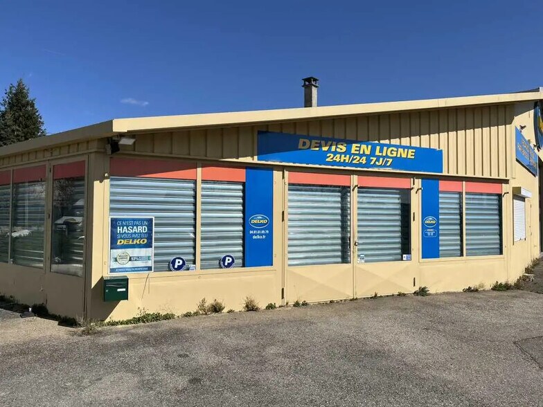 8 Avenue De Jallieu, L'Isle-d'Abeau for lease - Building Photo - Image 3 of 9