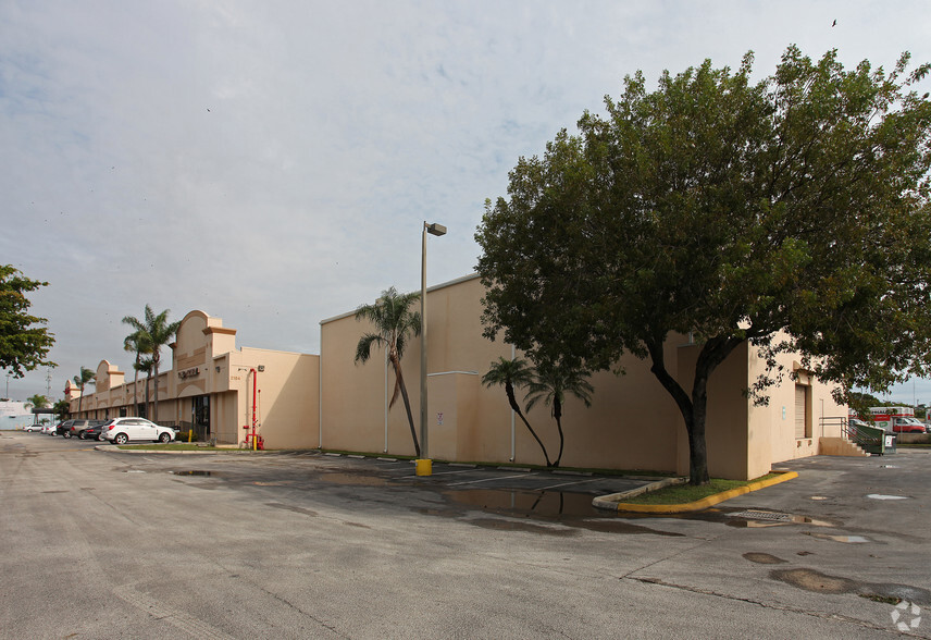 2154 Zip Code Pl, West Palm Beach, FL for lease - Building Photo - Image 2 of 10