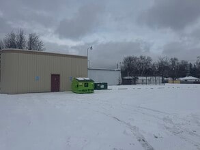 910 N Saginaw St, Saint Charles, MI for lease Interior Photo- Image 2 of 2