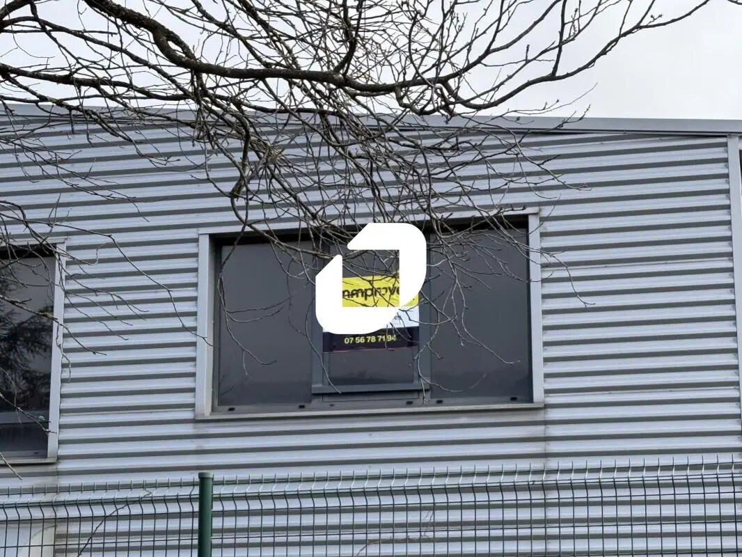 Office in Seyssins for lease Building Photo- Image 1 of 9