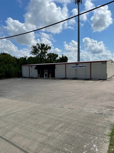 1515 N Main St, Pearland, TX for sale - Building Photo - Image 1 of 1