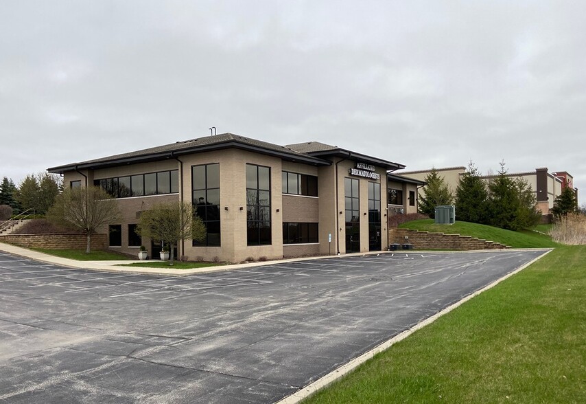 N96 W17035 Division Rd, Germantown, WI for lease - Building Photo - Image 2 of 21