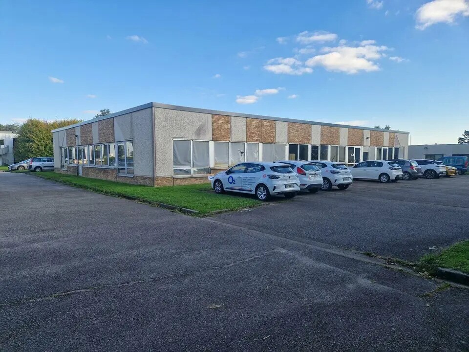 Office in Mont-Saint-Aignan for lease Building Photo- Image 1 of 14