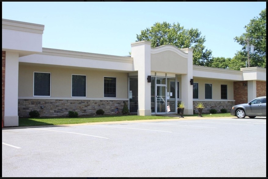 120 Dillard Rd, Madison Heights, VA for sale - Building Photo - Image 1 of 1