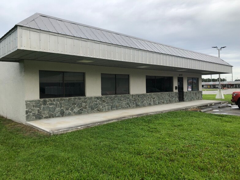 6779 S US Highway 1, Port Saint Lucie, FL for lease - Building Photo - Image 1 of 6