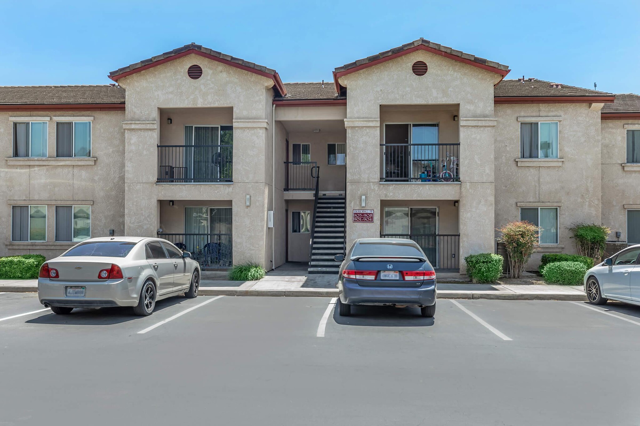 338 Sherwood Way, Madera, CA for sale Building Photo- Image 1 of 14